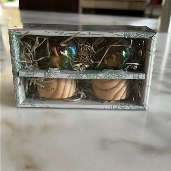 Rare Vtg  DISNEY Mini Snow Globes-Set of 2 by Michel & Co. NIB - Picture 2 of 14